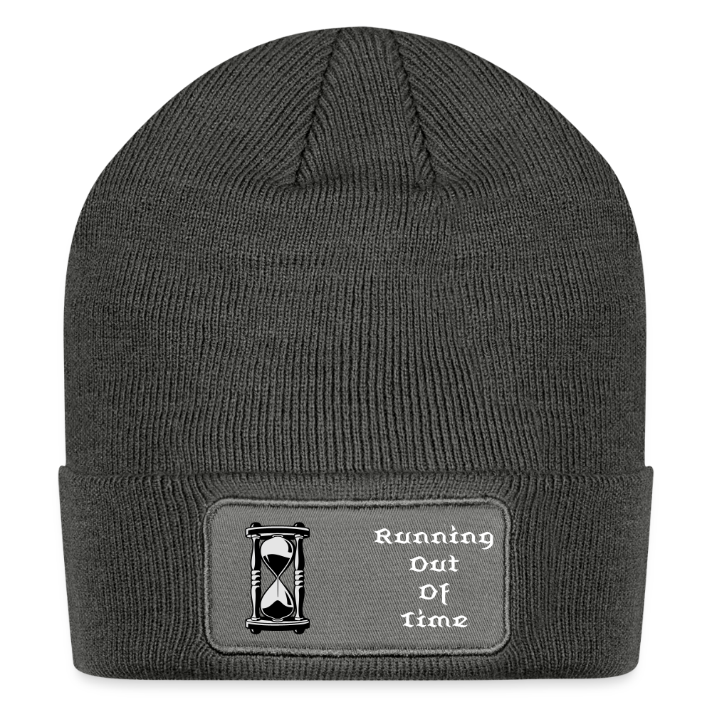 Patch Beanie - charcoal grey