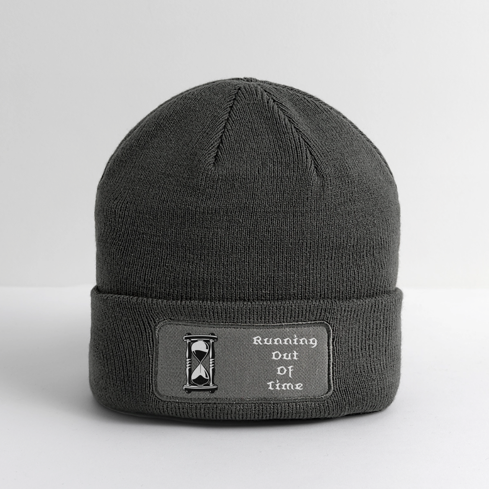 Patch Beanie - charcoal grey